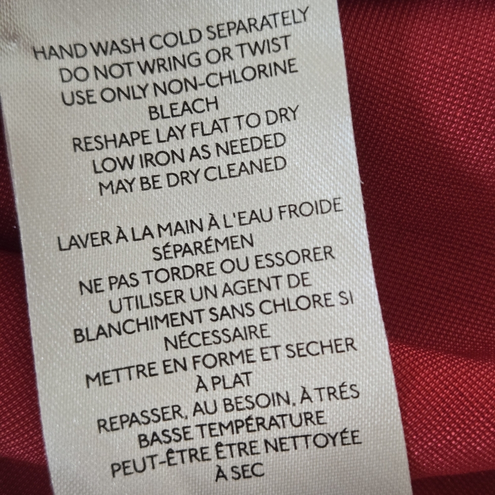 Anthropologie Pilcro Puff-Sleeved Velvet Buttondown Red‎ / Rouge  Size Medium MP - Picture 16 of 16